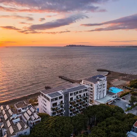 Sea View With Balcony In Durres 109 Appartement